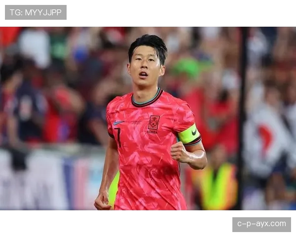 孙兴慜技术动作解析:精妙控球与爆发力完美融合,赛场表现惊艳 孙兴慜技术动作解析:精妙控球与爆发力完美融合,赛场表现惊艳