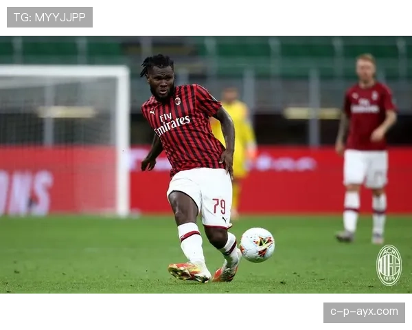 恰尔汗奥卢任意球技艺精进，成球队冲击更高目标关键利器