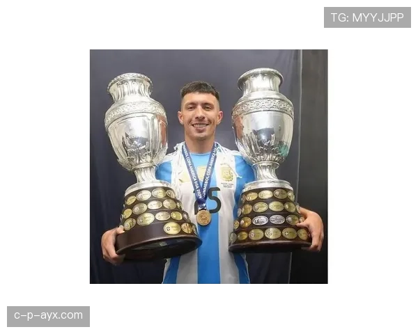 奥塔门迪世界杯决赛表现抢眼，筑起坚实防线助阿根廷夺冠