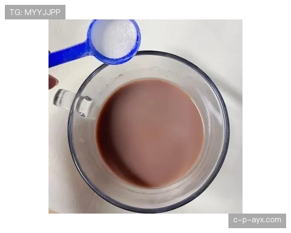 字母哥家冰箱里塞满蛋白粉,连冰淇淋都是无糖的 字母哥家冰箱里塞满蛋白粉,连冰淇淋都是无糖的